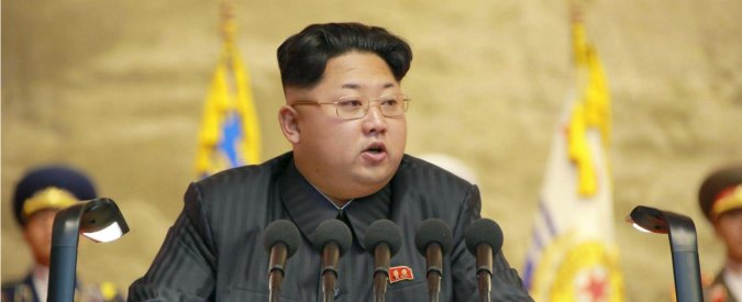 (150726) -- PYONGYANG, July 26, 2015 (Xinhua) -- Photo provided by Korean Central News Agency (KCNA) on July 26, 2015 shows top leader of the Democratic People's Republic of Korea (DPRK) Kim Jong Un making a congratulatory speech at the 4th National Conference of War Veterans on July 25. Kim Jong Un paid tribute to the martyrs of the Korean People's Army and Chinese People's Volunteer Army (CPVA) for their sacrifice in the liberation war of the DPRK. The conference, held in Pyongyang, took place two days ahead of the 62nd anniversary of the signing of the Korean Armistice Agreement, which ended the three-year-long Korean War in the 1950s. The previous veterans conferences were held in 1993, 2012 and 2013. (Xinhua/KCNA) ****Authorized by ytfs****